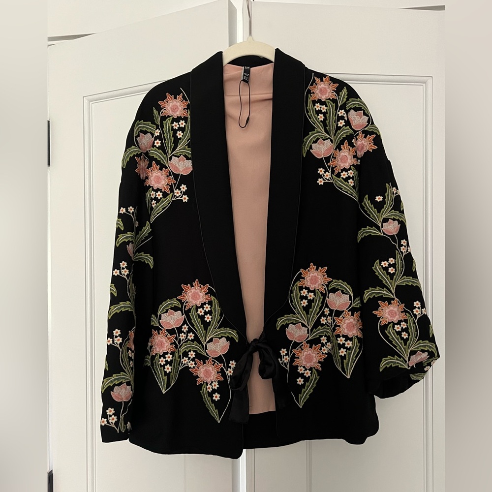 Floral Embroidered Black kimono style jacket
